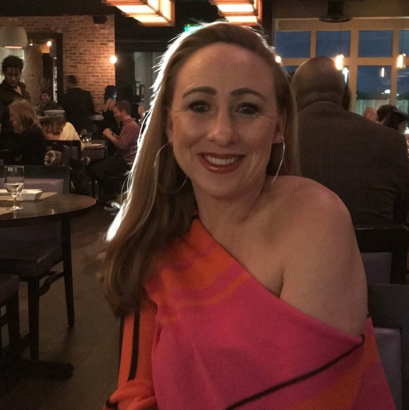 Meet your Posher, Eden - Picture 3 of 3